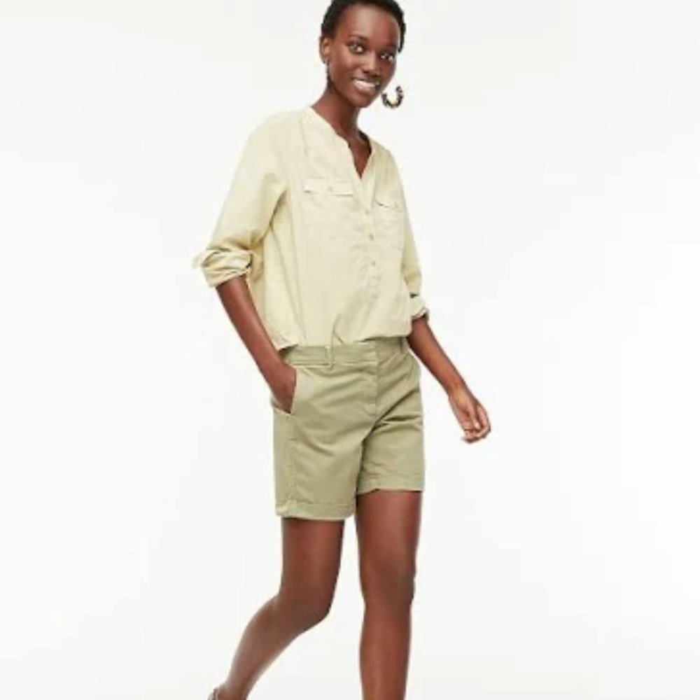 J. Crew Khaki Chino Shorts 7"